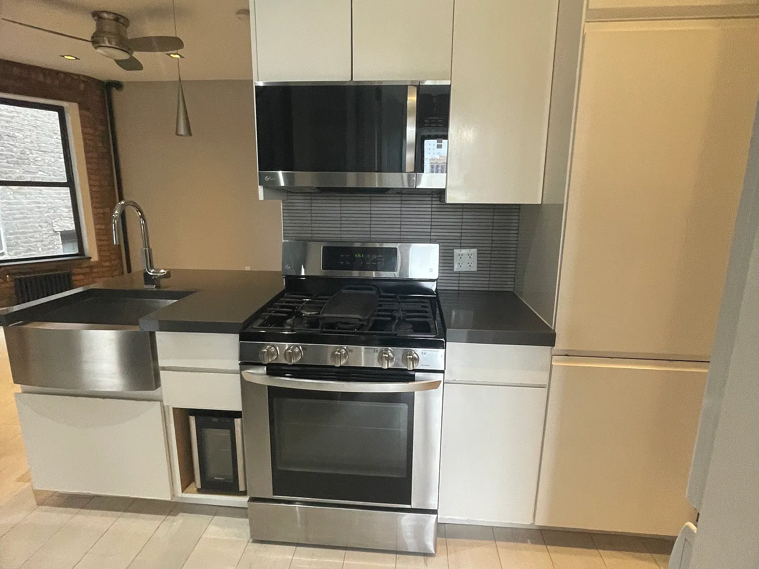 416 East 13th Street — Photo 3