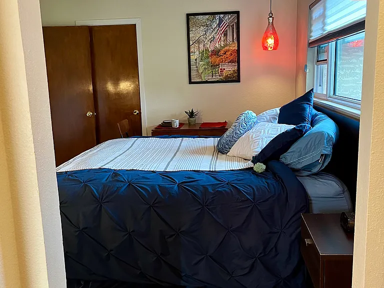 Cascade Dr — Photo 2