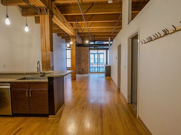 701 W Jackson Blvd APT 402B