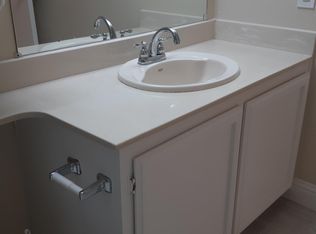 953 Hickory Ave, Fairfield, CA 94533