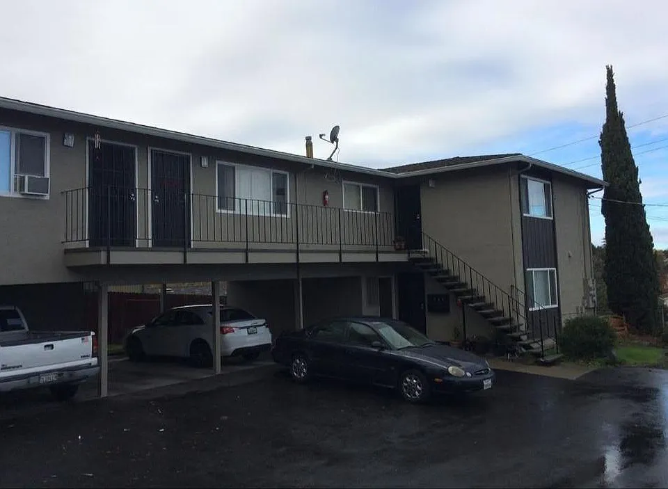 371 Vaqueros Ave