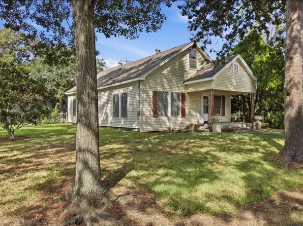 700 Alamo St, Rosenberg, TX 77471