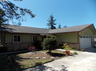 1994 View St, Myrtle Point, OR 97458