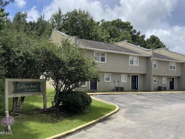 1625 Martin Bluff Rd, Gautier, MS 39553