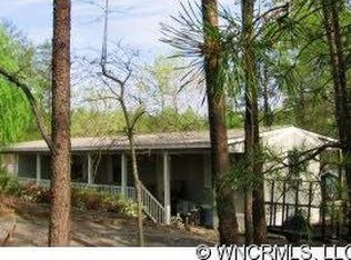 61 Lighthouse Ln, Mill Spring, NC 28756