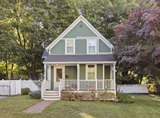10 Eaton St, Reading, MA 01867
