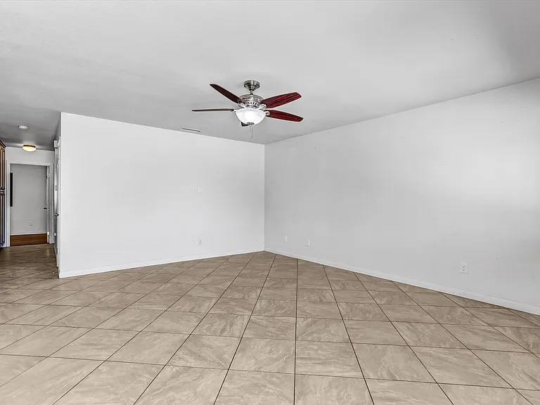 2683 Caulfield Dr — Photo 27