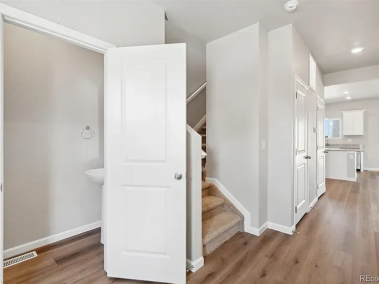 7412 W Big Thompson Cir — Photo 10