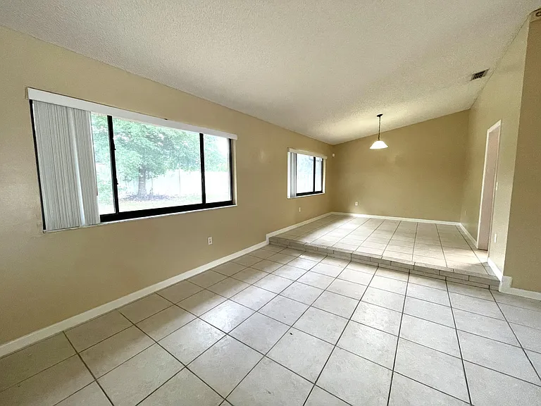 8422 Margarita Dr — Photo 6