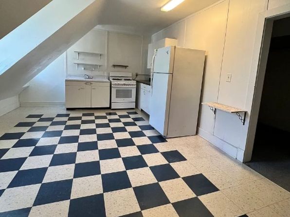 1513 E Superior St #7