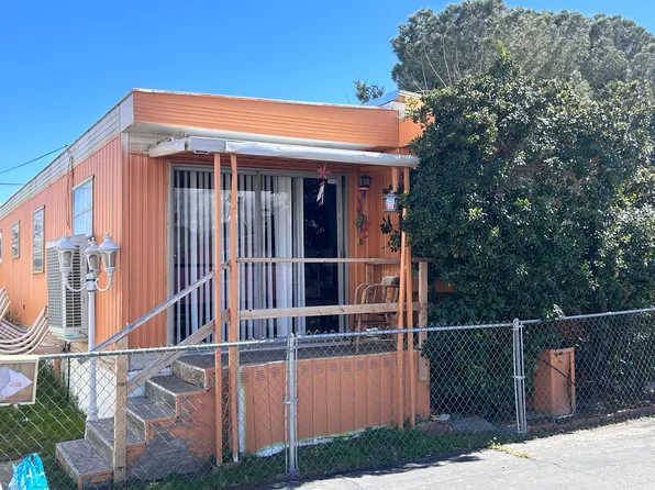 37311 47th St E Spc 17, Palmdale, CA 93552