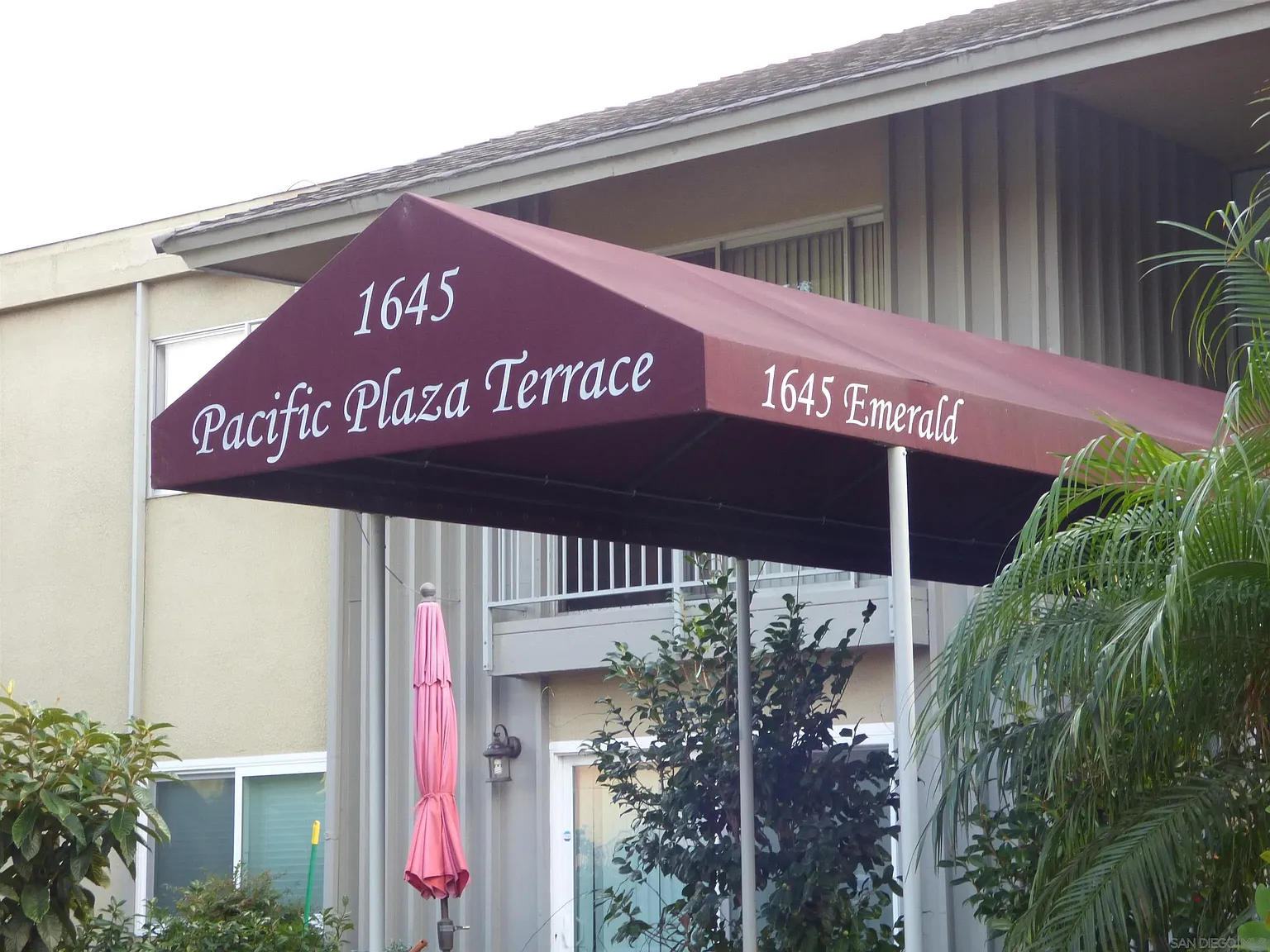Pacific Plaza Terrace — Photo 2