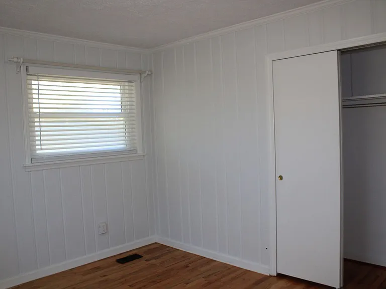 916 Stanton Dr — Photo 23