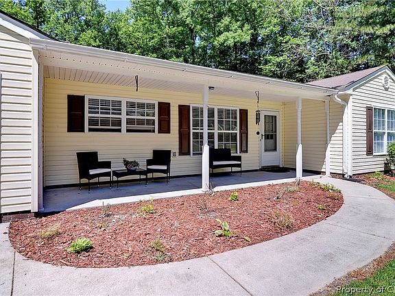 2nd image of 5566 Crany Creek Dr