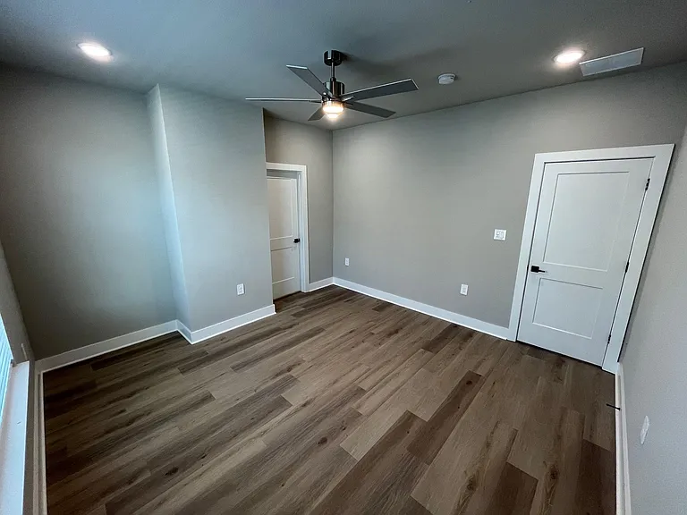 The Purple Rail Townhomes — Photo 11
