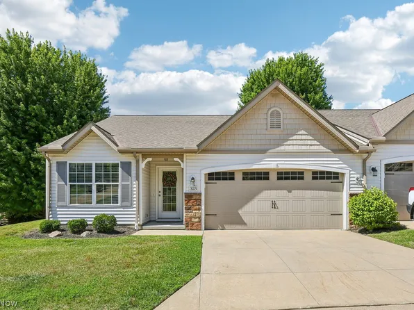 323 Lake Breeze Cv, Eastlake, OH 44095