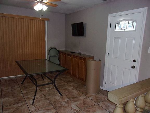 3rd image of 15900 92nd St