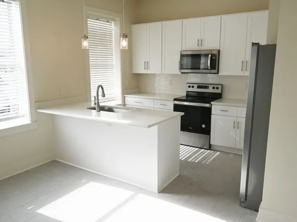 Delmas, 720-722 Delmas Ave #2, Pascagoula, MS 39567