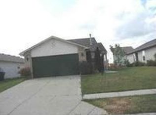 1662 Farm Meadow Dr, Greenwood, IN 46143