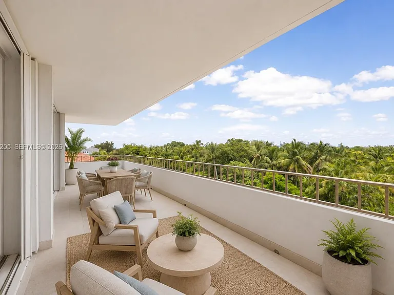 155 Ocean Lane Dr #600 — Photo 26