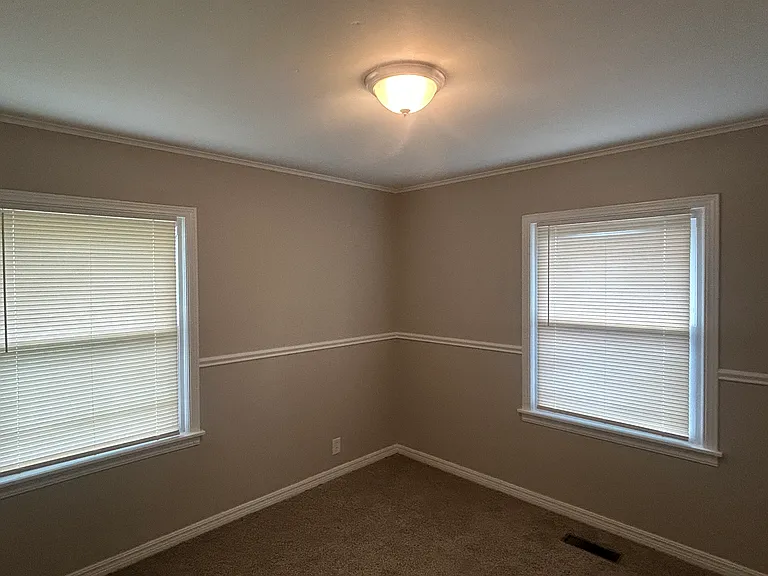 3519 S Sandusky Ave — Photo 12