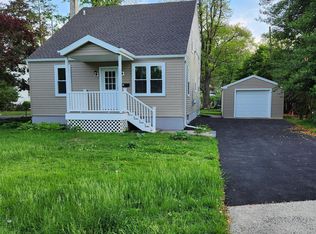 20 Oak Ave, Penndel, PA 19047