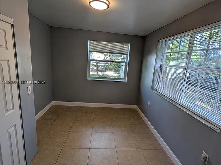 5820 NW 14th Ct — Photo 7