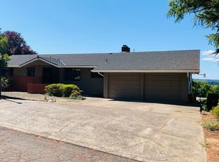9420 SE Sun Crest Dr, Happy Valley, OR 97086