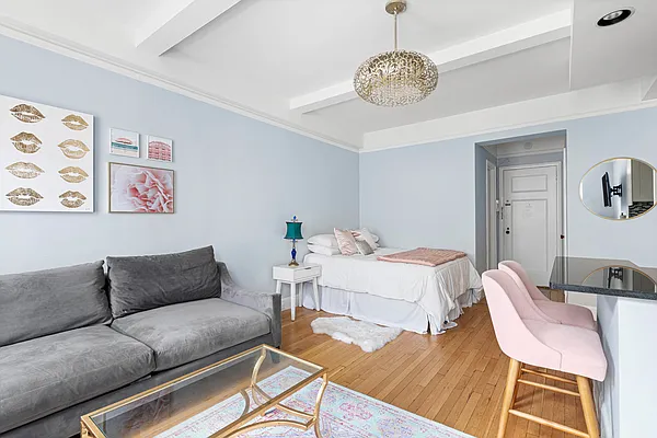 Sold by Compass | media 12