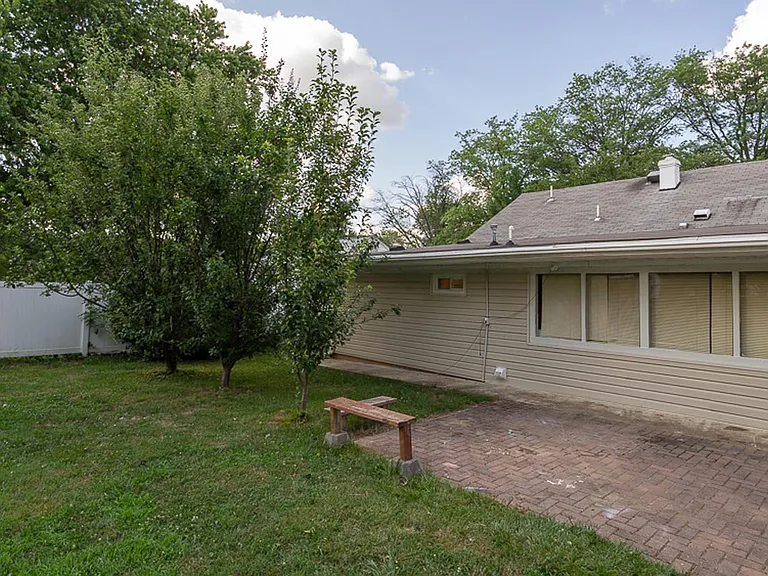 1838 Griffith Rd — Photo 20
