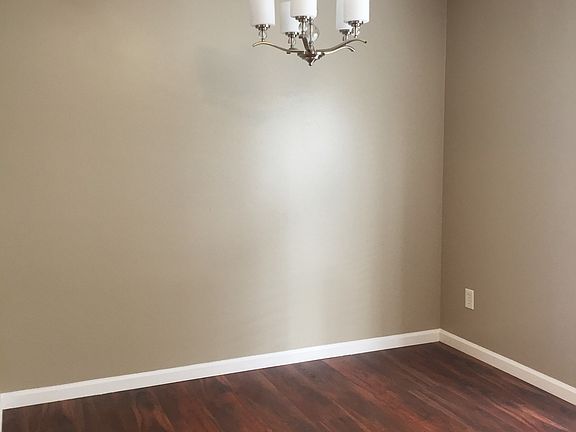 4th image of 2708 Mary Ave