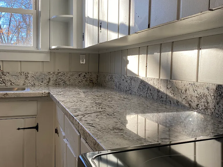 1116 N Royal Ave #2 — Photo 8