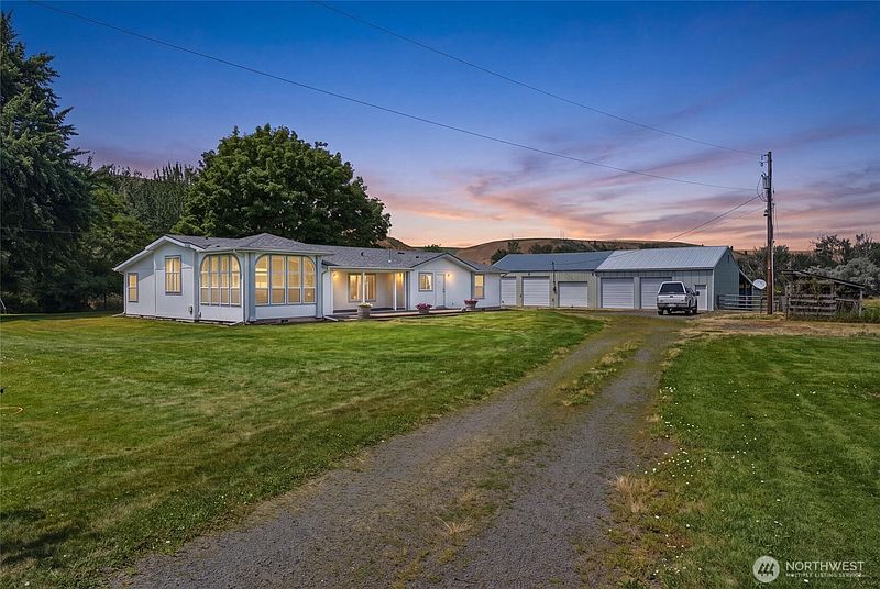 2nd image of 110 Baileysburg Road