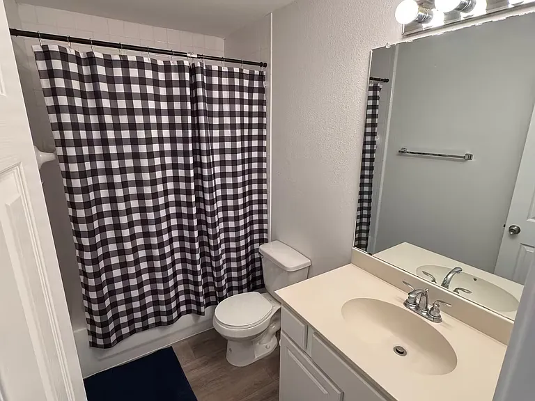 2232 Naomi St — Photo 15