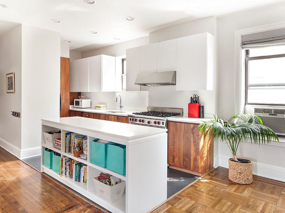 1st image of 61 Eastern Pkwy APT 5D