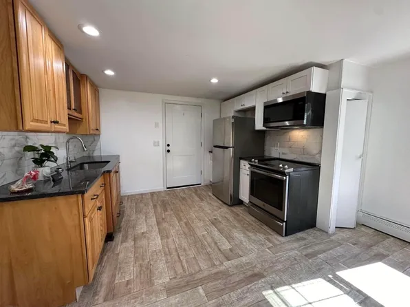 37 Helen St, Chicopee, MA 01020