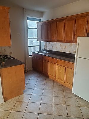 4th image of 6717 Fort Hamilton Pkwy #D