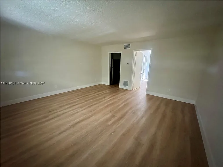 6805 SW 88th St #12 — Photo 7