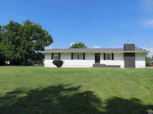 1002 Liberty St, Oskaloosa, KS 66066