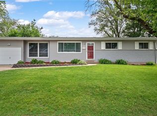 725 Crabapple Ln, Florissant, MO