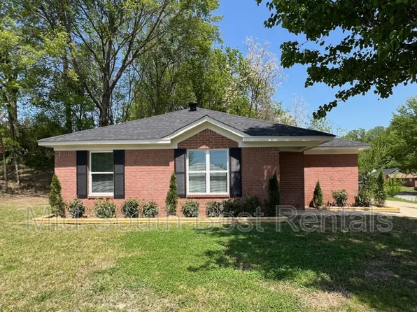 4185 Wagon Wheel Dr, Memphis, TN 38127