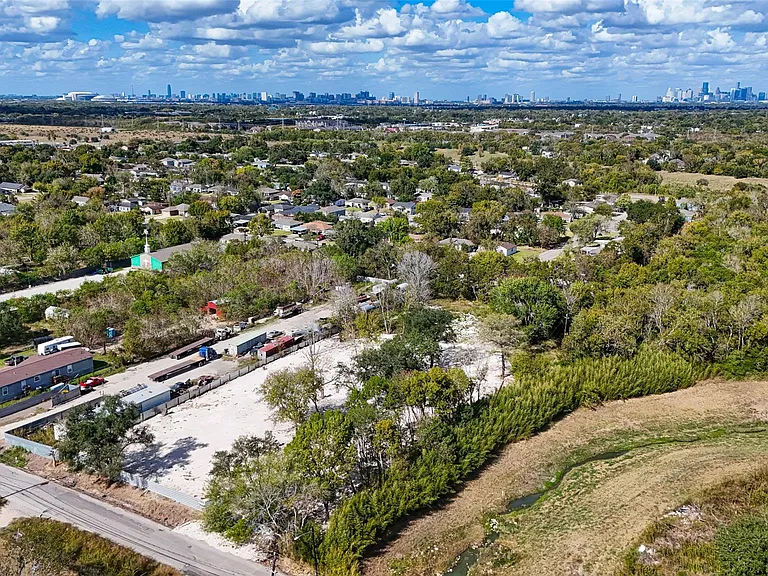 5033 S Acres Dr — Photo 9
