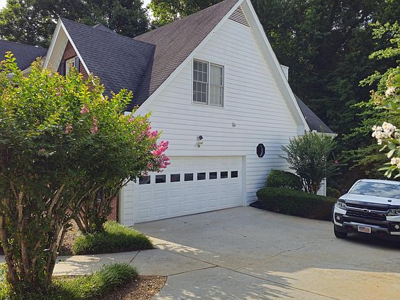 2nd image of 1381 Providence Dr