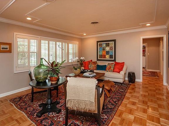 4th image of 2045 Palm Ln