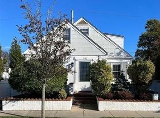 142 Cleveland Avenue, Long Beach, NY 11561