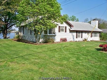 2nd image of 870 Shore Dr