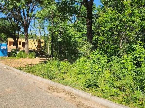 622 Katy Crk #8, Atlanta, GA 30349