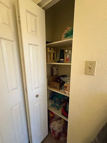 942 S Harmony Ln Photo 1