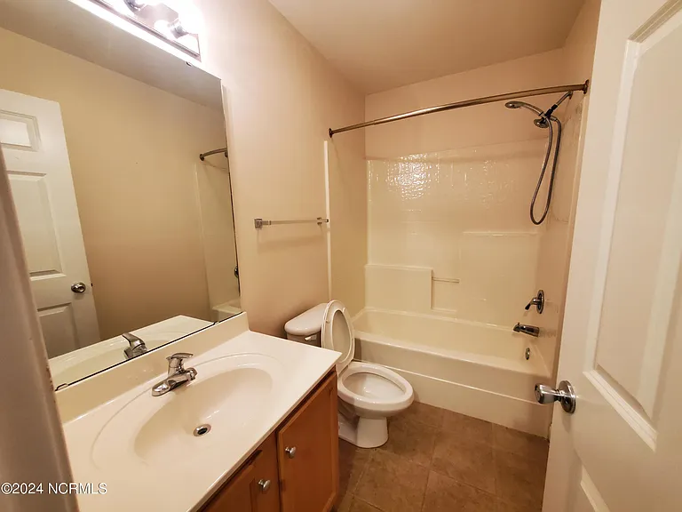4232 Brook Creek Ln #A — Photo 14