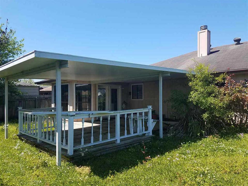 2nd image of 3916 Turtle Creek Dr